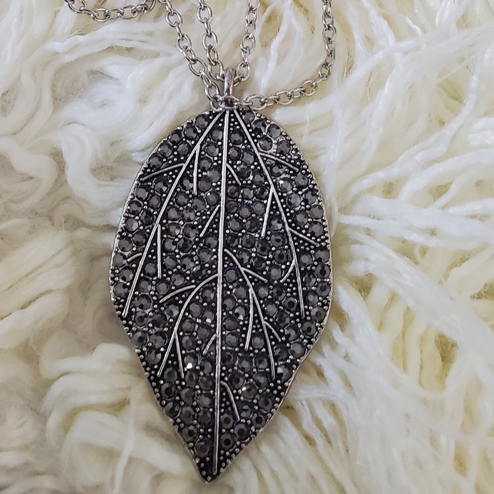 Natural Brass Leaf Necklace 🌴